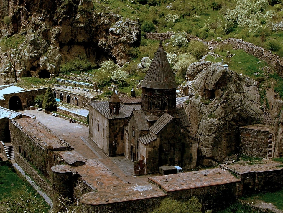 Монастырский комплекс гегард
