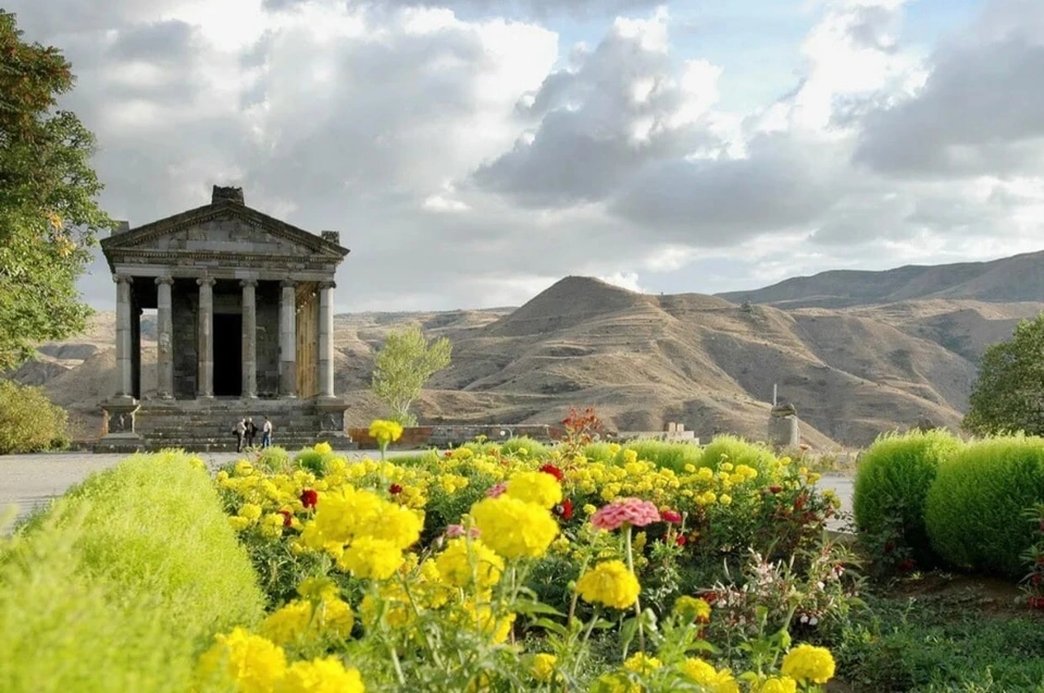 Храм гарни в армении