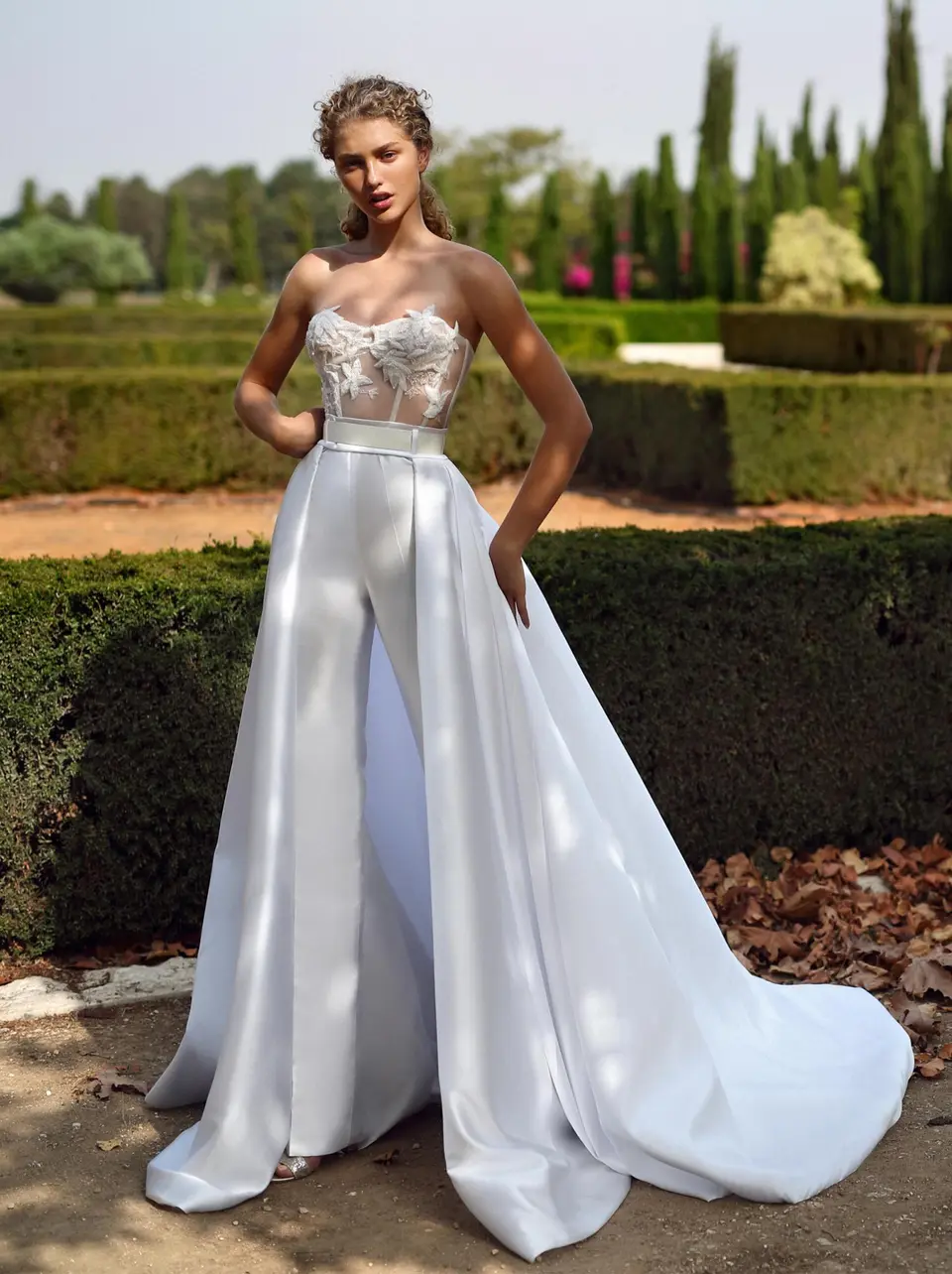 Свадебное платье шелковое