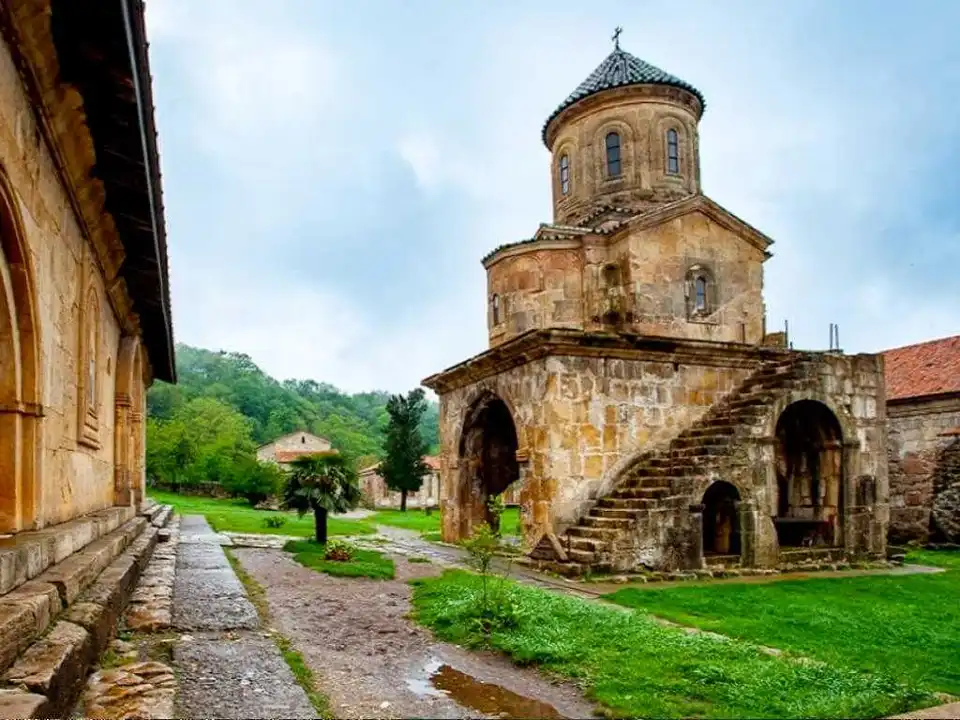 Гелатский монастырь грузия