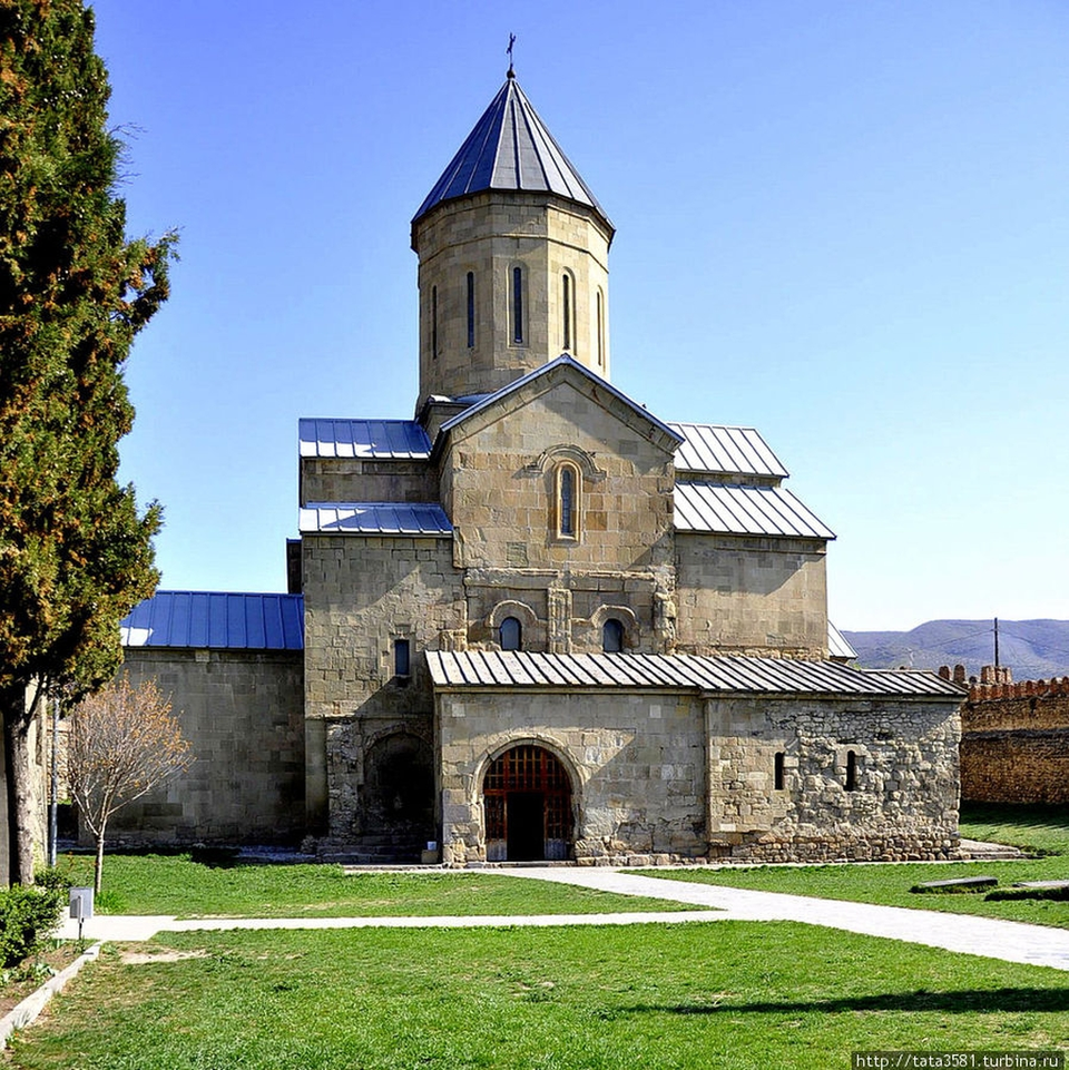 Гелатский монастырь грузия