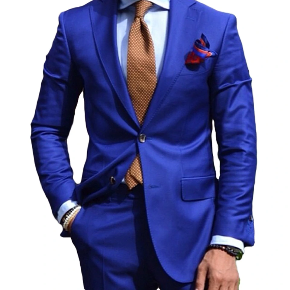 Синий мужской костюм