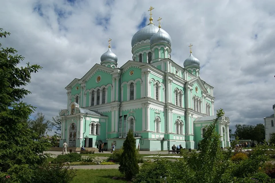 Свято-троицкий собор серафимо-дивеевского монастыря