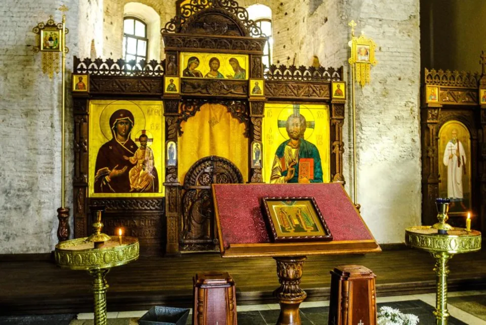 Алтарь православного храма