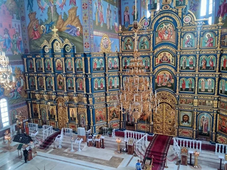 Успенский кафедральный собор астана внутри