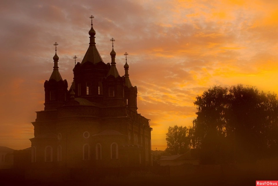 Белгородский монастырь закат