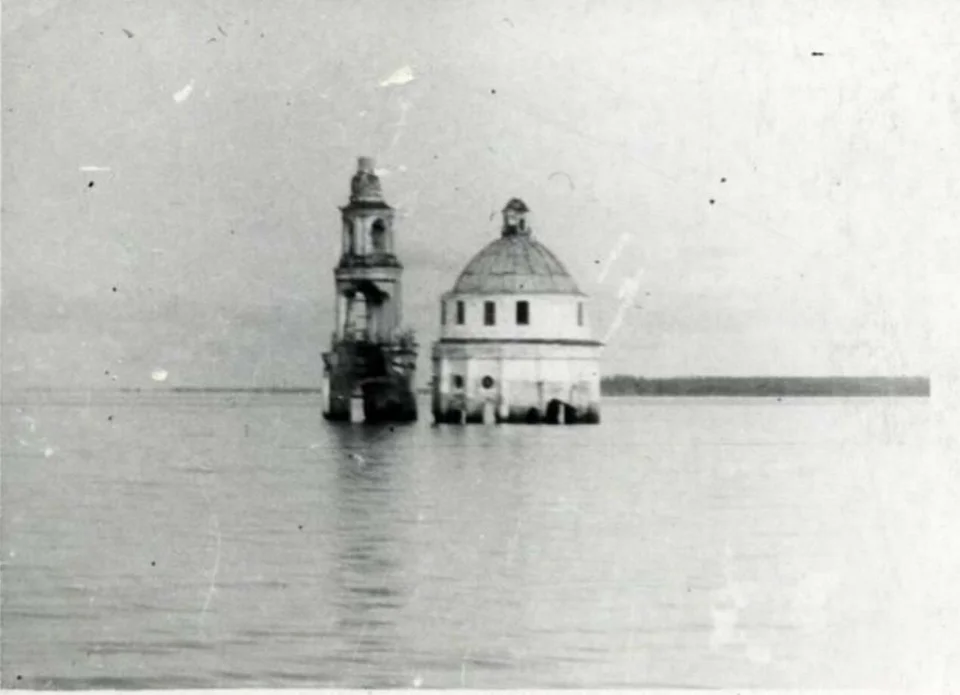 Затопленная церковь крохино