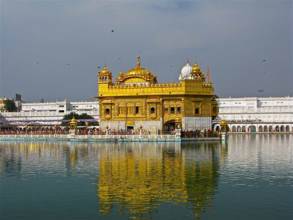 Золотой дворец индия