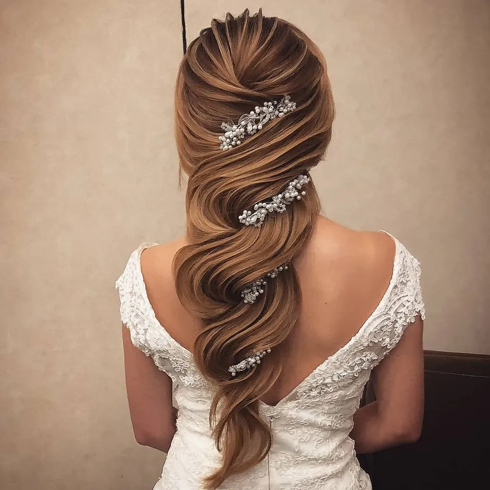 Свадебные косы на длинные волосы