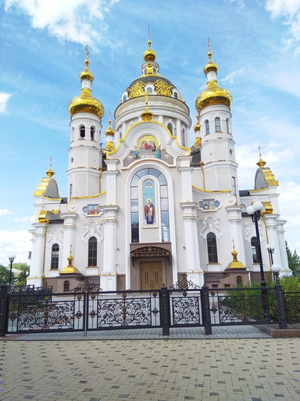 Собор Петра и Февронии в Донецке