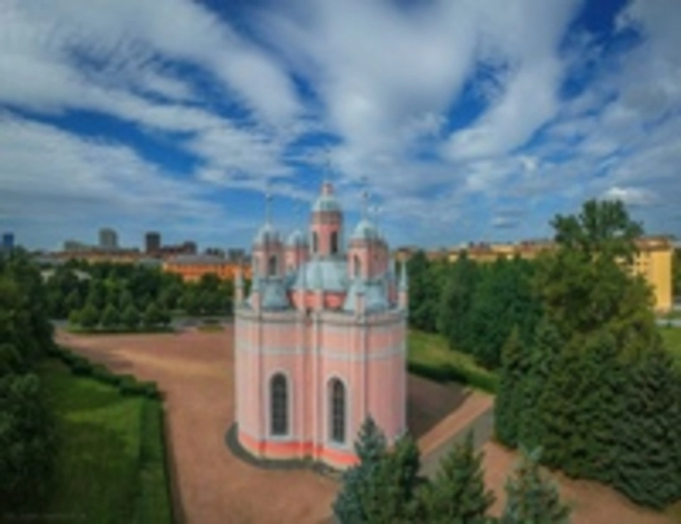 Чесменская церковь в санкт-петербурге осенью