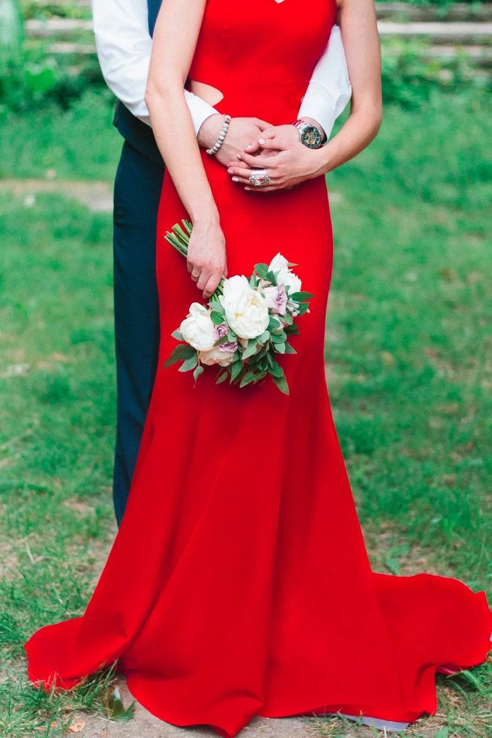 Красное платье на свадьбу