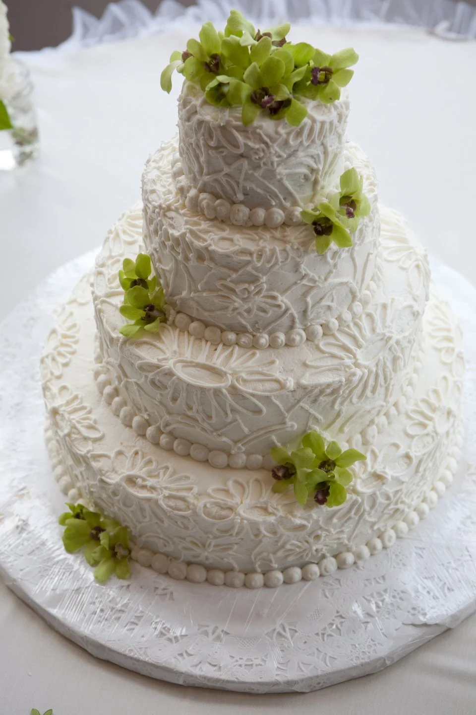 Торт с кремом свадебный