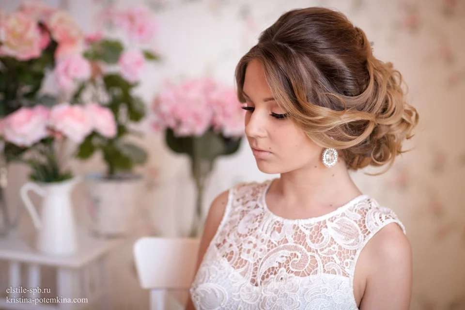 Прическа на короткие волосы на свадьбу