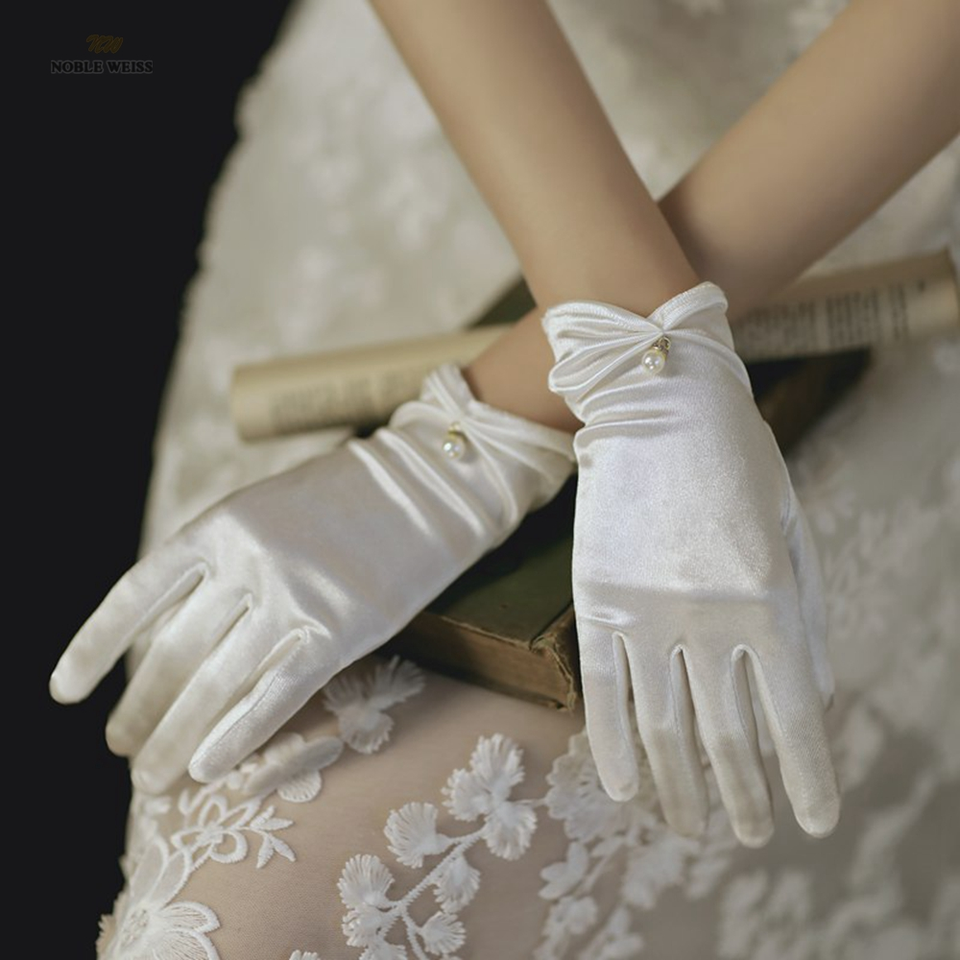 Перчатки на свадьбу
