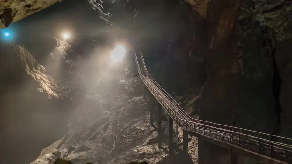 Абхазия новоафонская пещера