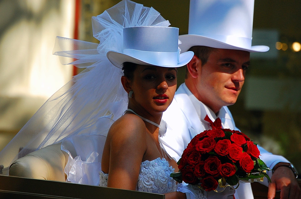 Свадебные головные уборы для невесты