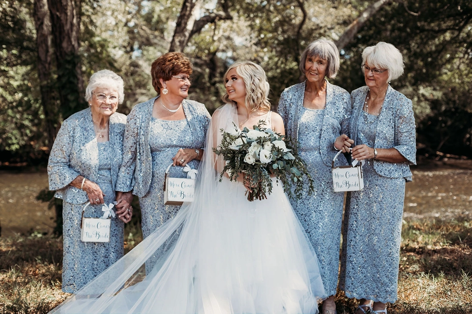 Платье для бабушки на свадьбу
