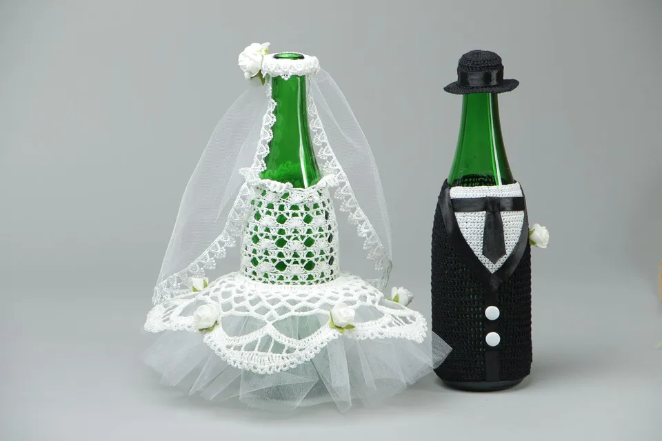 Украшение бутылок шампанского на свадьбу