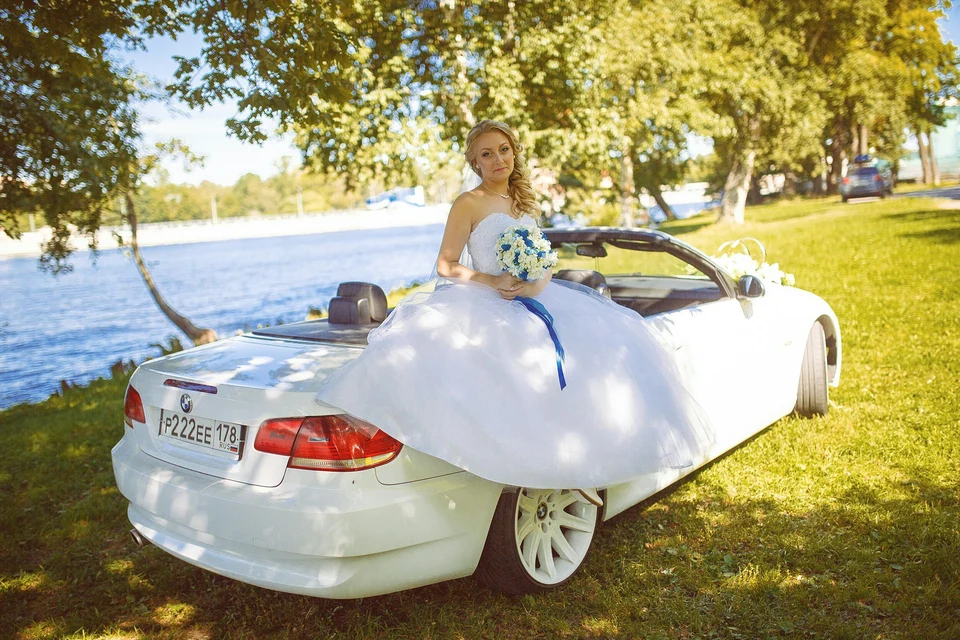 Свадебная фотосессия с бмв кабриолет