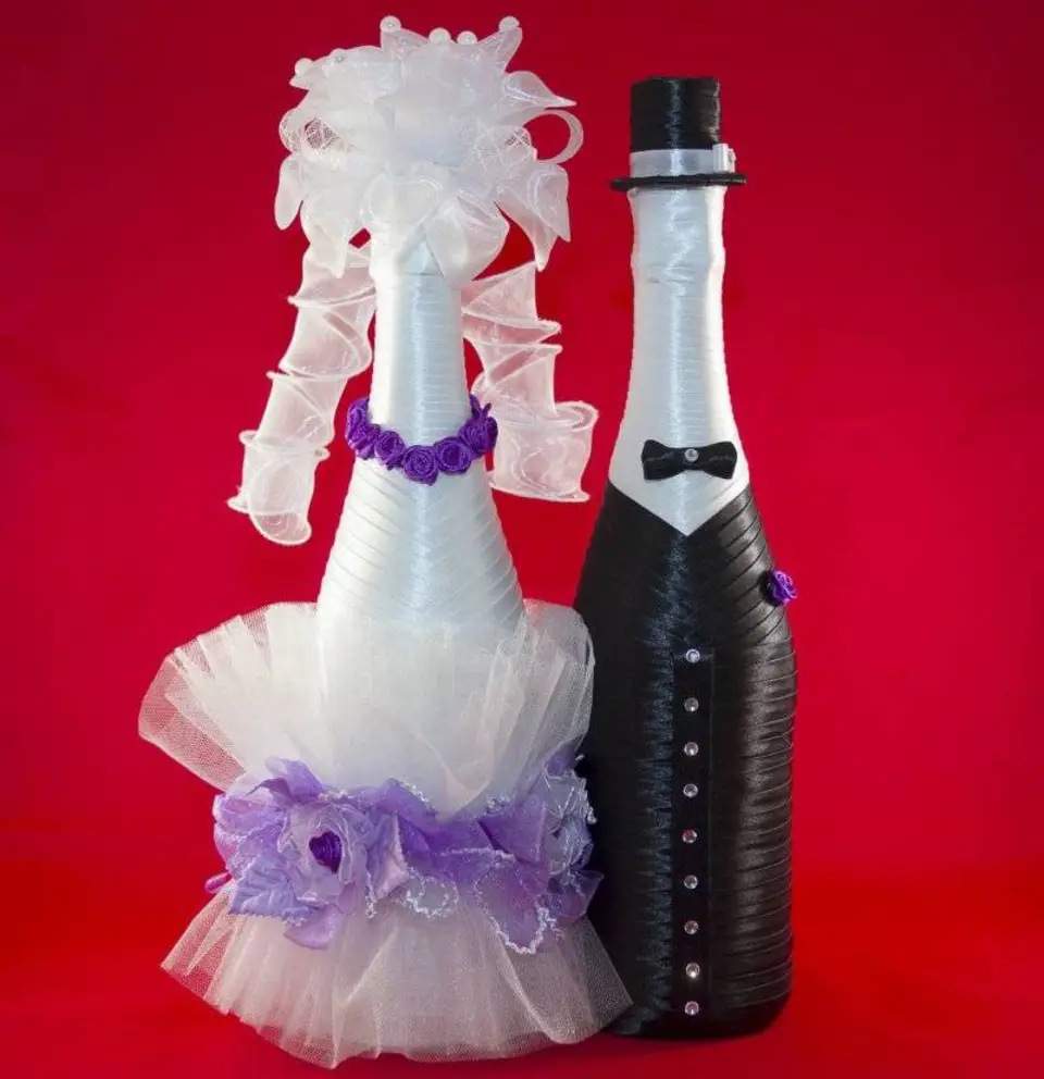 Оформление бутылок шампанского на свадьбу