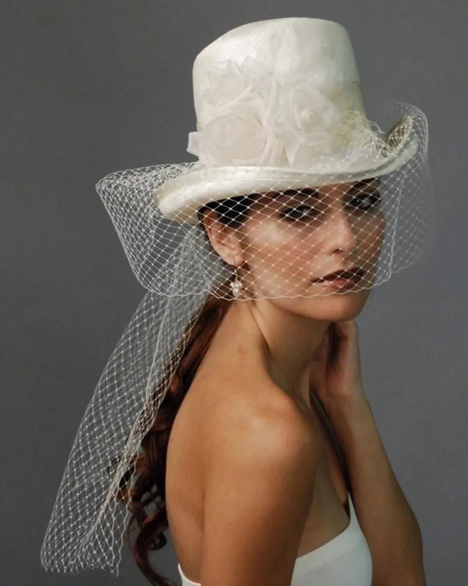Свадебная шляпа