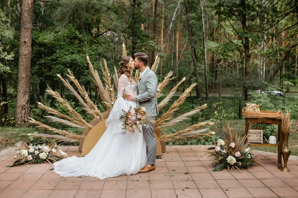 Свадьба в лесу
