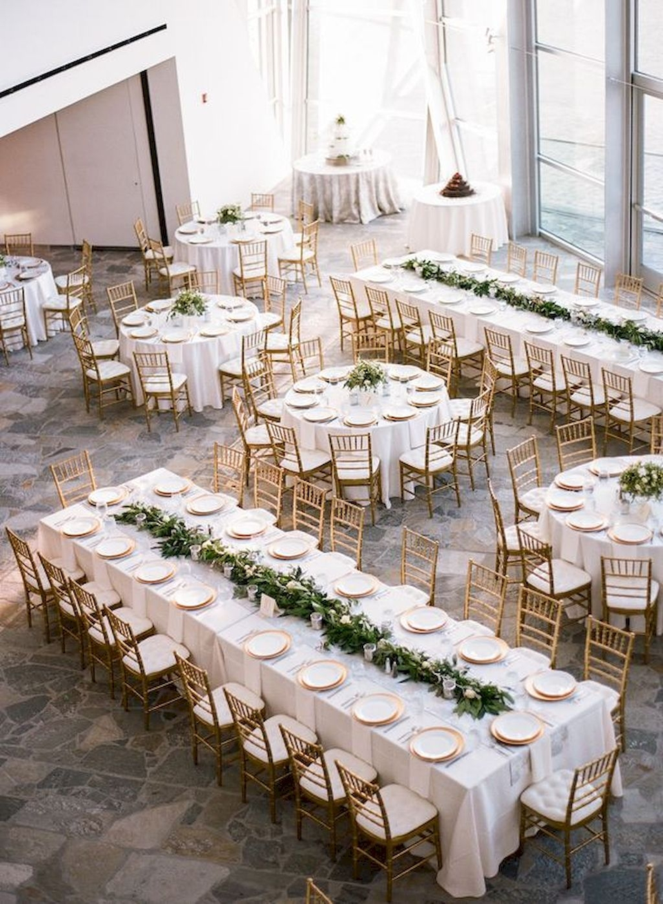 Оформление столов гостей на свадьбе