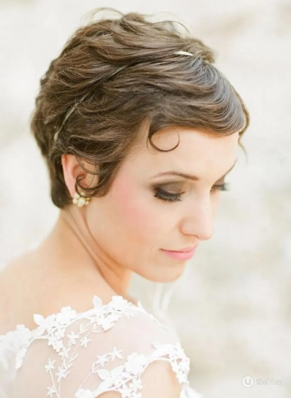 Прическа на свадьбу на короткие волосы