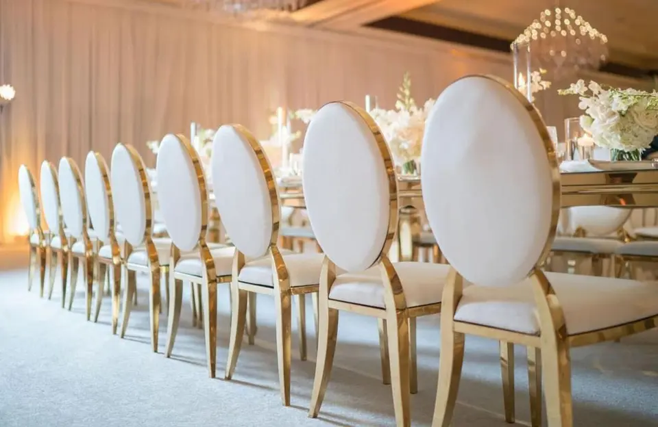 Свадебные стулья
