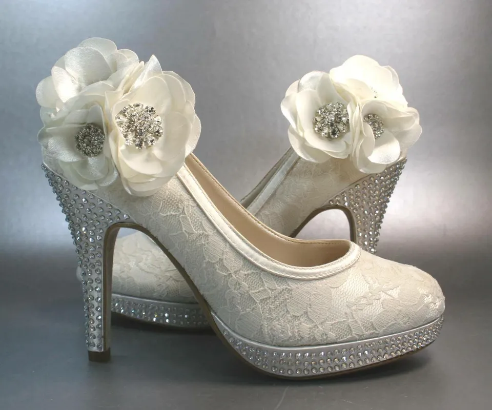 Красивые свадебные туфли