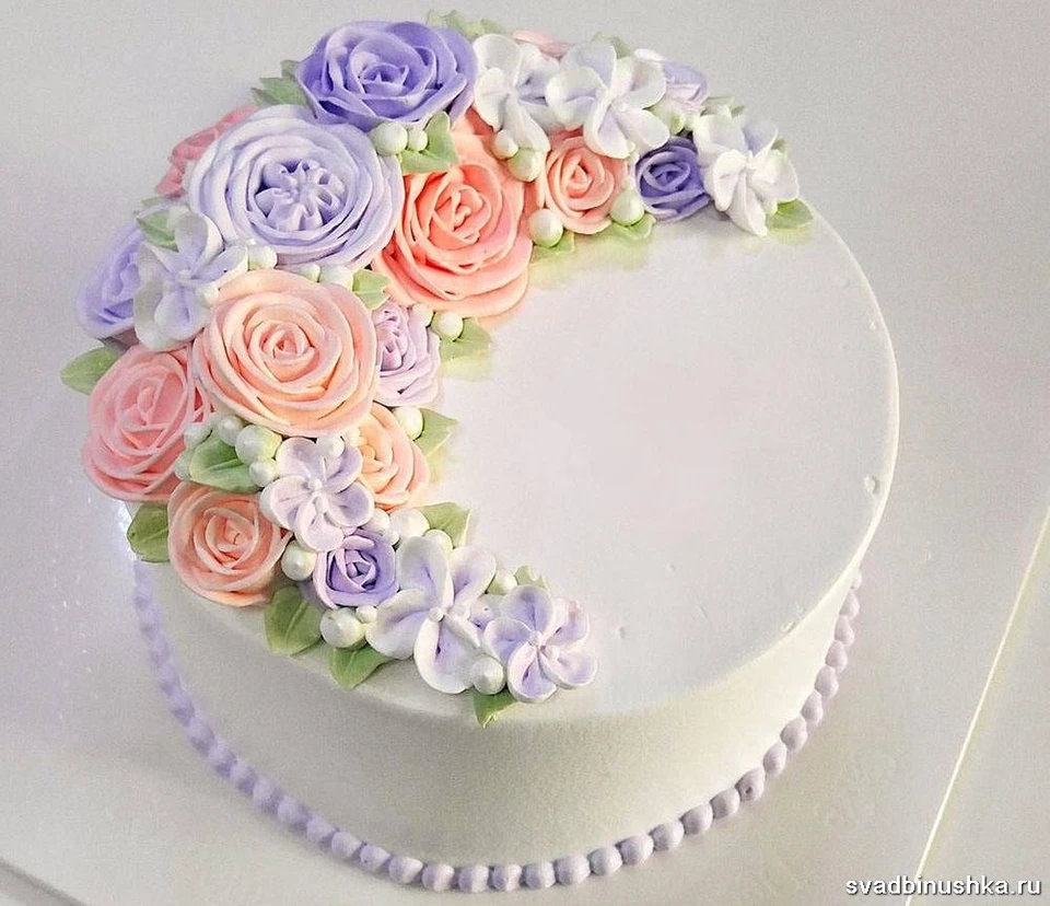 Свадебные тортики одноярусные с кремовыми цветами