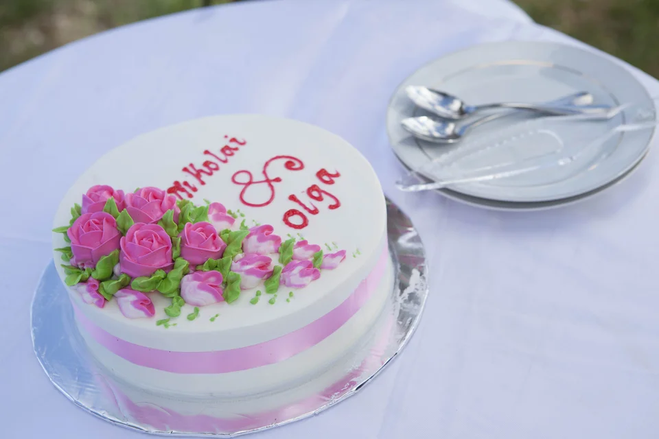 Торт на свадьбу одноярусный кремовый