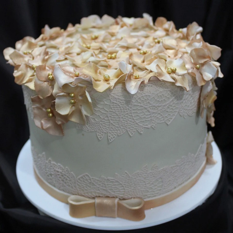 Торт свадебный одноярусный из крема