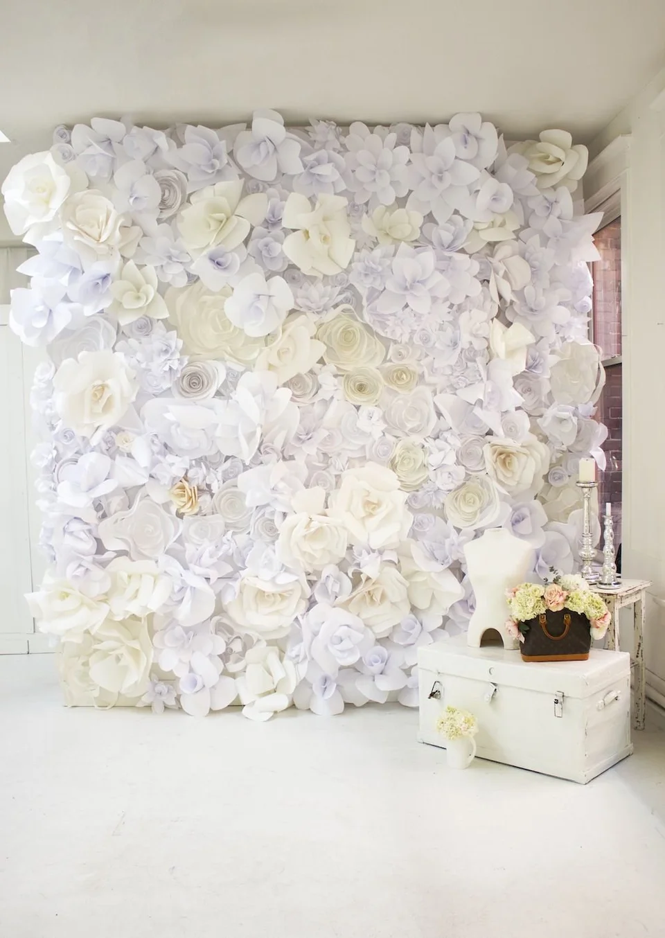 Цветы из бумаги на стену