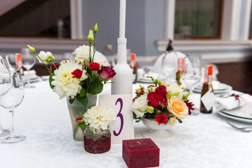 Композиции на столы гостей на свадьбу