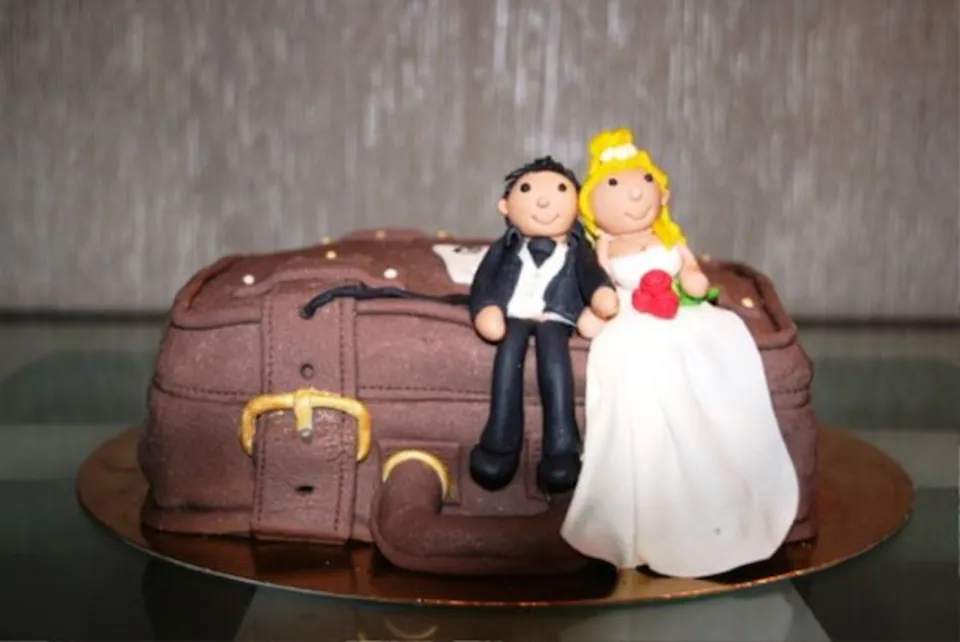 Торт на кожаную годовщину свадьбы