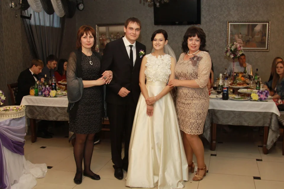 Платья для мамы невесты на свадьбу