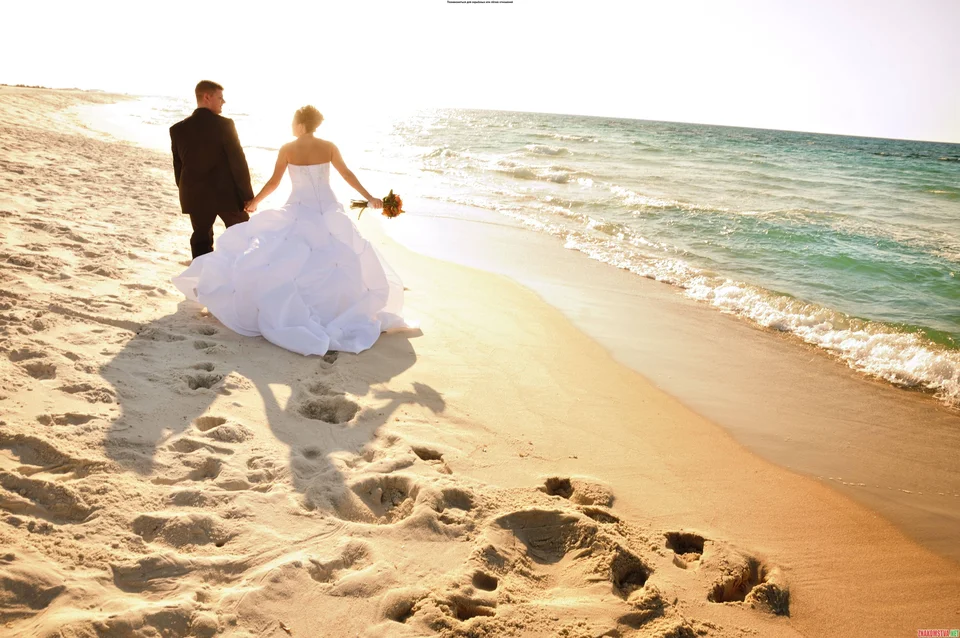 Свадьба на пляже гранж