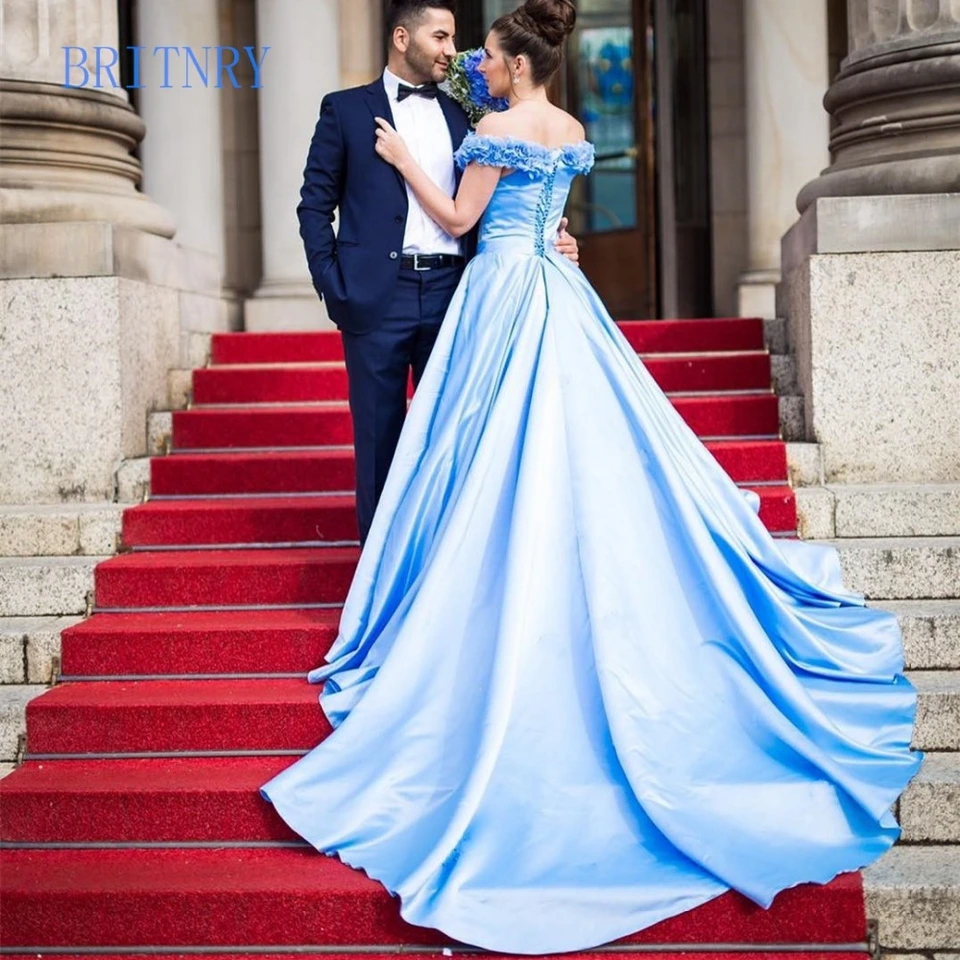 Свадебные платья голубого цвета