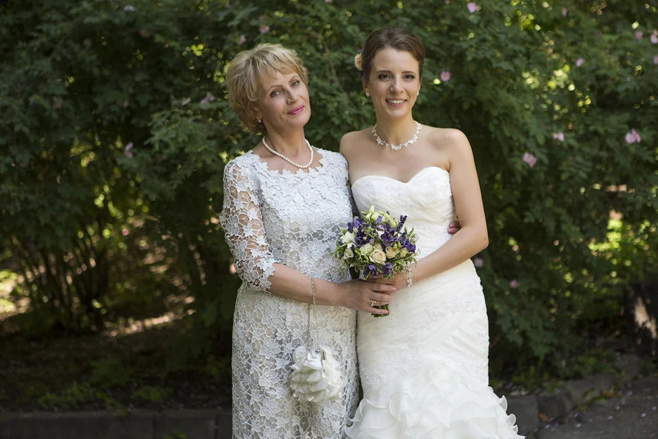 Платье мамы невесты на свадьбу дочери