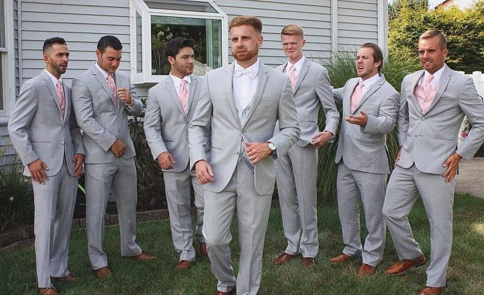 Мужские костюмы для свадьбы