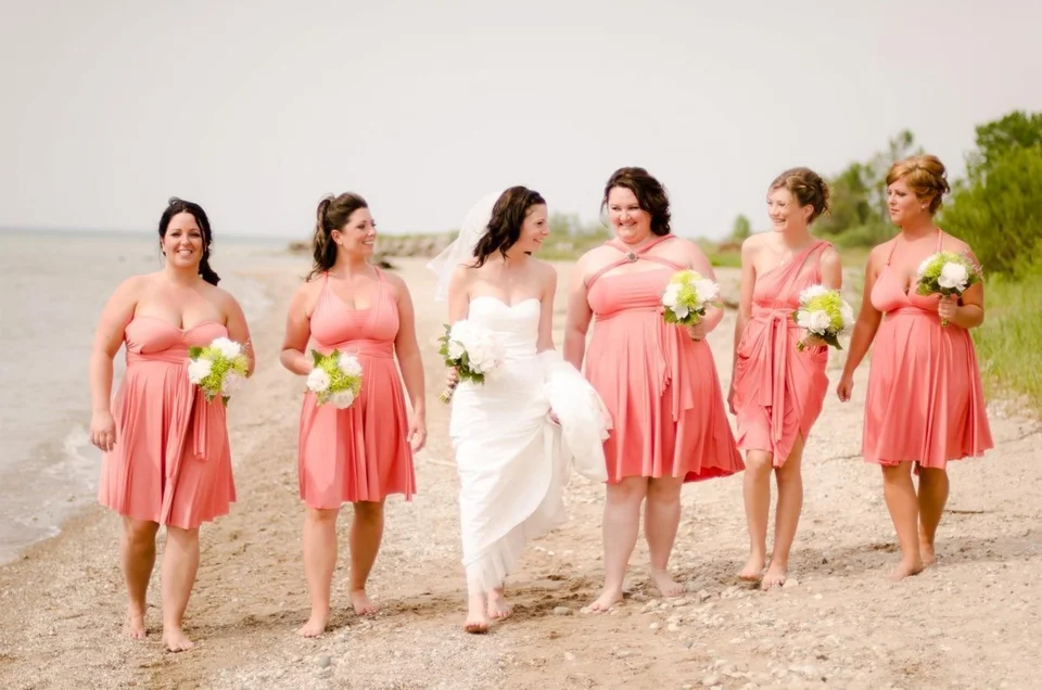 Платье кораллового цвета на свадьбу