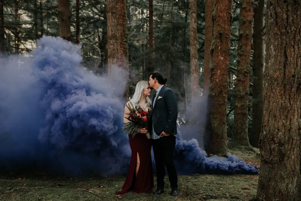 Цветной дым свадьба