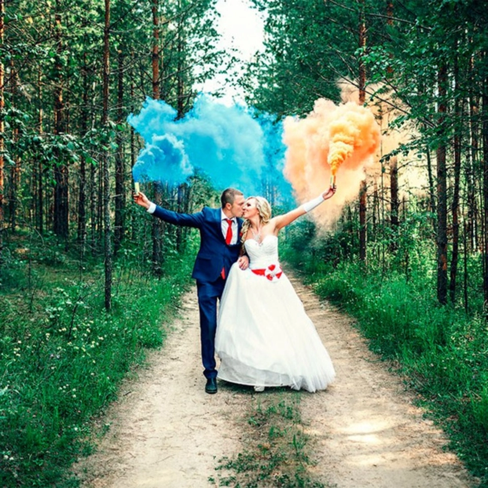 Идеи фотосессии на свадьбе с дымовыми шашками