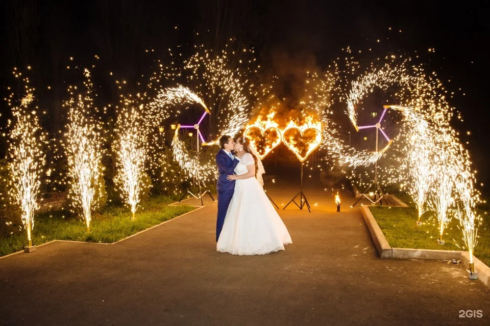 Фейерверк фонтан на свадьбу