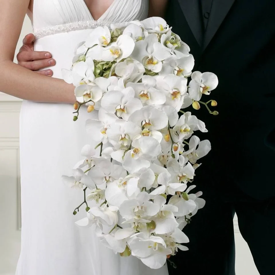 Букет из орхидей свадебный