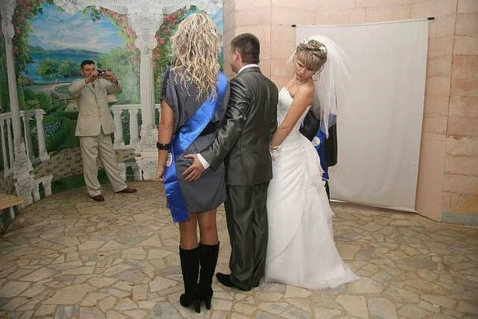 Жених на свадьбе