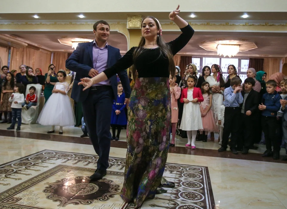 Богатая чеченская свадьба