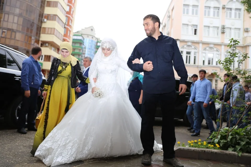 Чеченские свадебные платья